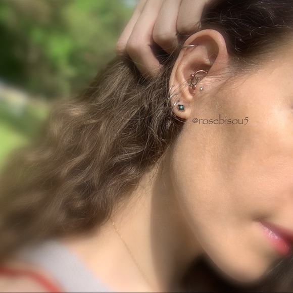 RoseBisou5 | 5PinkKisses Jewelry - 💋🆕Super Dainty Silver + Turquoise Stud Earrings